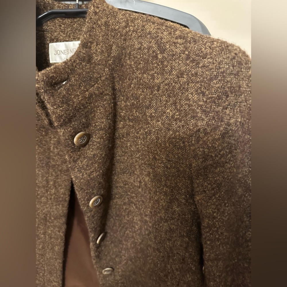 Beautiful Jacket! Stunning texture! Jones New York Size 4